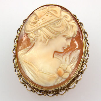 9ct gold Cameo Brooch